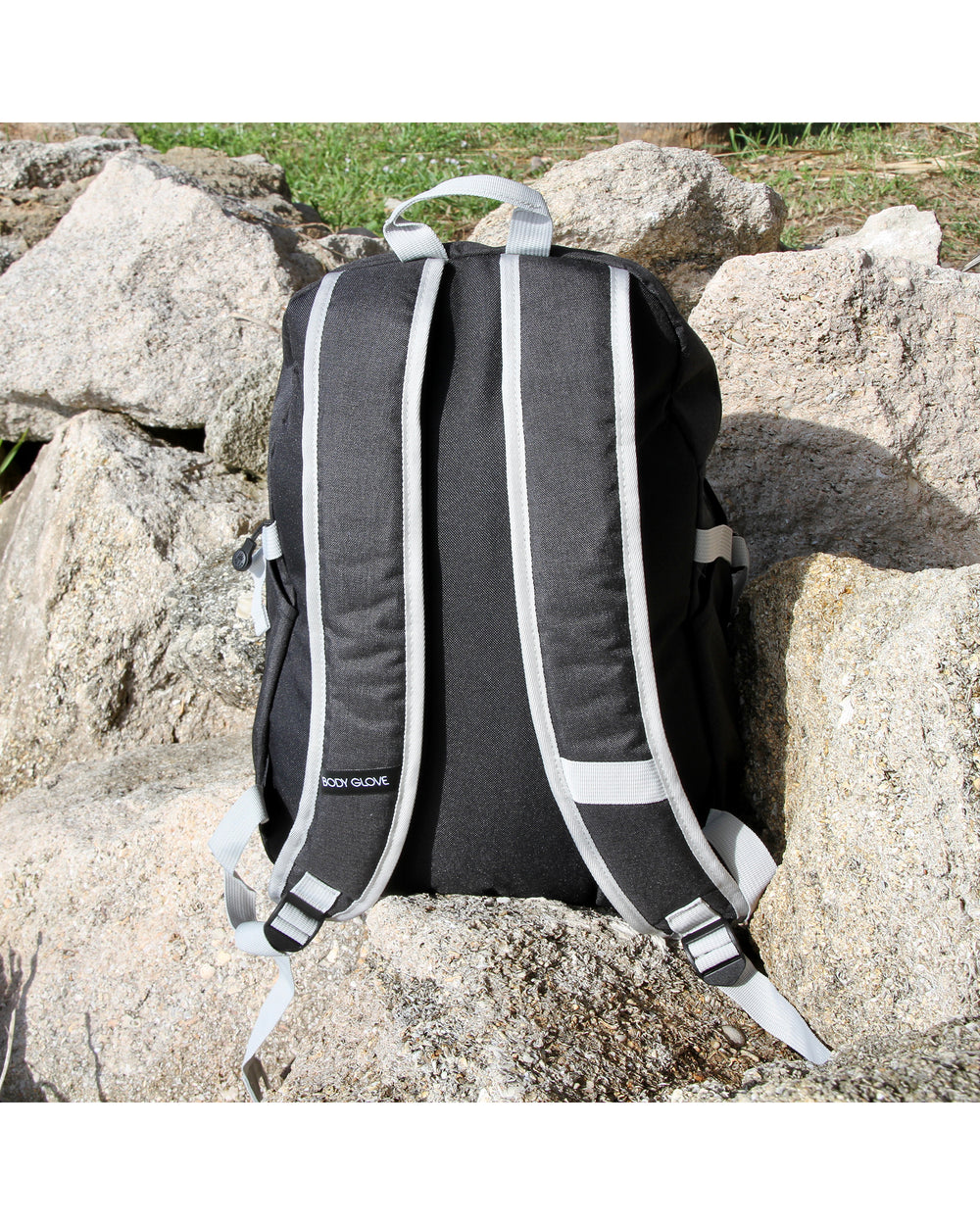 Edgemere 28L Lightweight Backpack - Black