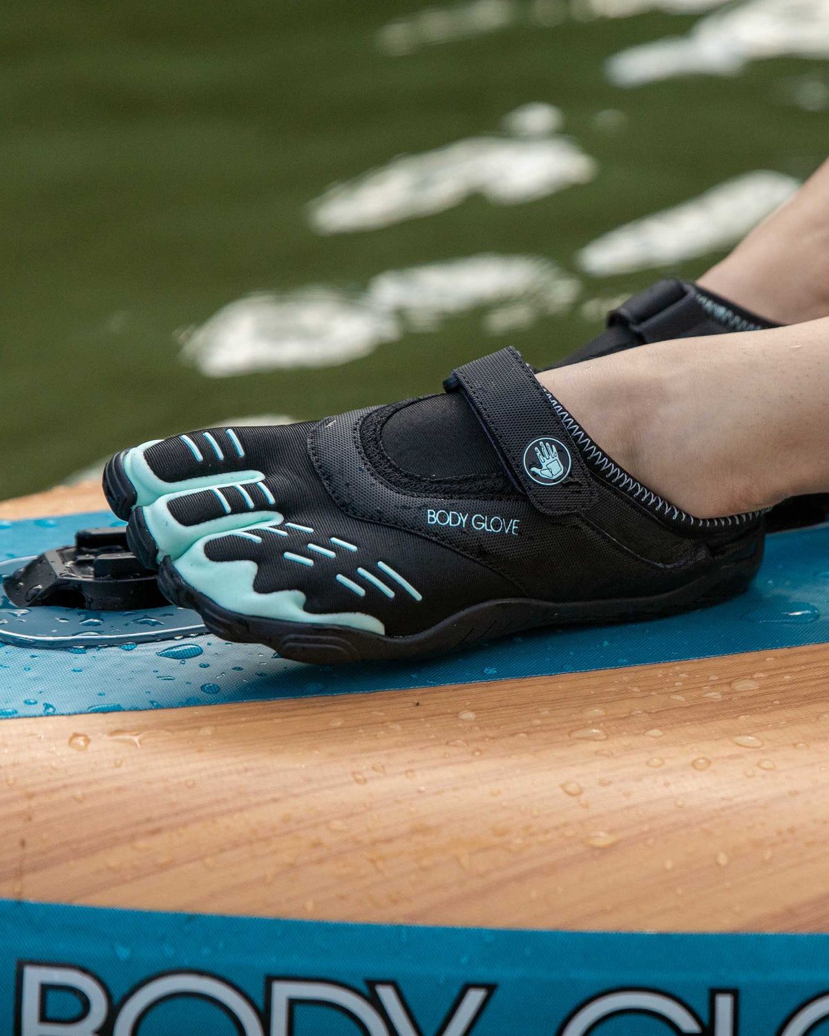 Women's 3T Barefoot Max Water Shoes Black/Blue Aqua Body Glove